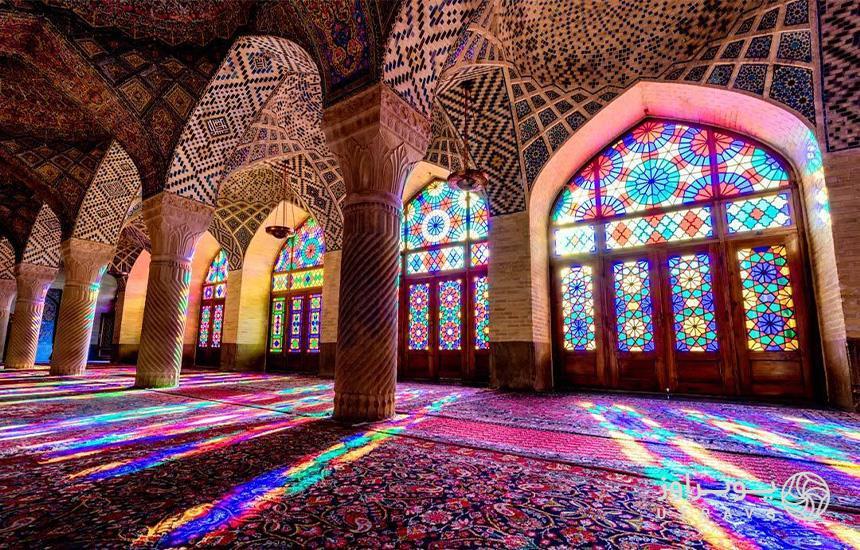 مسجد نصیرالملک از جاهای دیدنی معروف شیراز